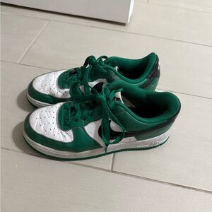 Nike Green and White Sneakers Classic Design